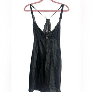 L26 FLORA BLACK SLIP DRESS- MEDIUM LINGERIE